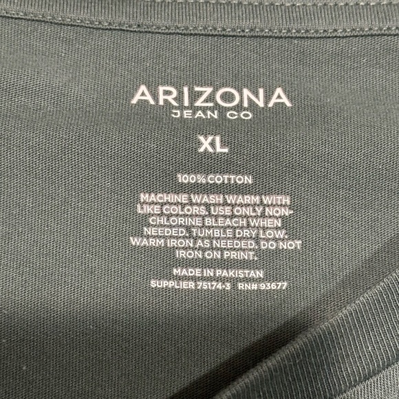 Cool Long Sleeve Shirt 🤙 - Picture 4 of 6